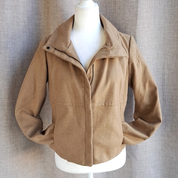 Gap Women's Small Classic Tan Beige Wool Coat Jacket Size S EUC - Picture 4 of 14